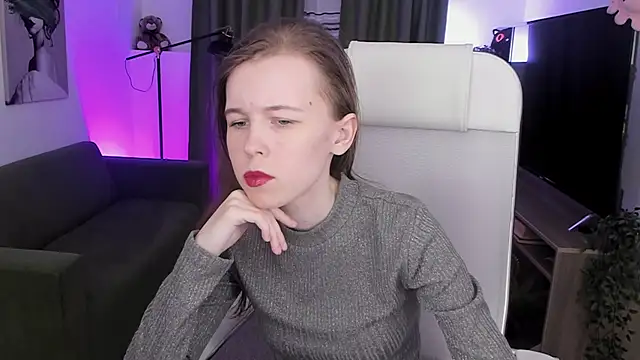 AriaGracen online show from April 3, 8:45 am