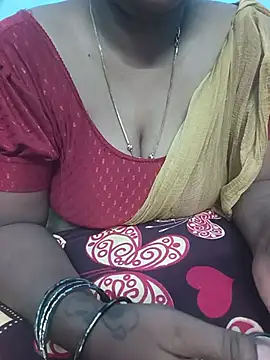 Snapshot of jothika45 chatting on August 9, 4:23 pm jothika45 online show from August 9, 4:23 pm