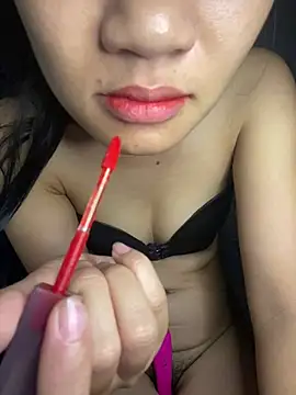 Snapshot of -Lilyn- chatting on July 21, 6:10 pm -Lilyn- online show from July 21, 6:10 pm