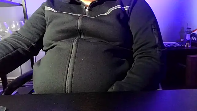 Snapshot of bshcock chatting on March 7, 2:47 pm bshcock online show from March 7, 2:47 pm