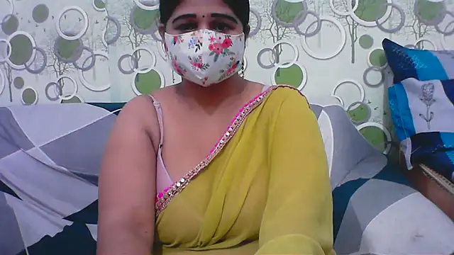 Snapshot of hard_to_do__ chatting on July 9, 4:44 pm hard to do online show from July 9, 4:44 pm