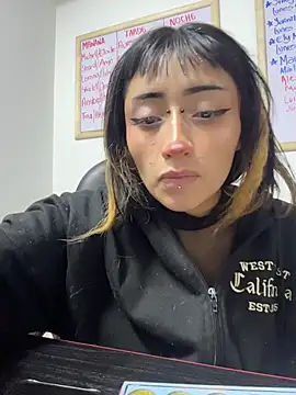 baby akuma online show from April 8, 3:28 am