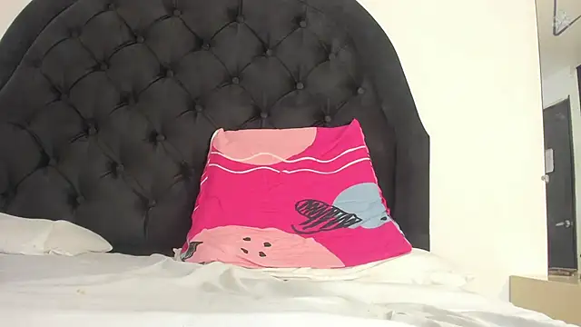 Snapshot of Melisa_Ebony chatting on April 27, 9:57 pm Melisa Ebony online show from April 27, 9:57 pm