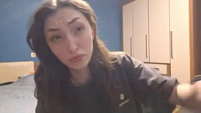 CindyLight online show from April 7, 4:29 pm