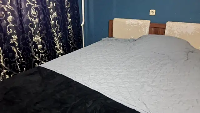 CindyLight online show from April 17, 3:37 pm