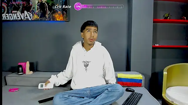 Snapshot of Ender_h0tt chatting on June 24, 1:43 pm Ender h0tt online show from June 24, 1:43 pm