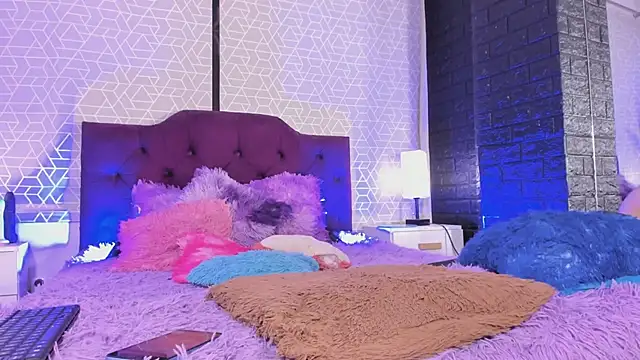 Sary LittleSmiles online show from April 27, 2:09 am