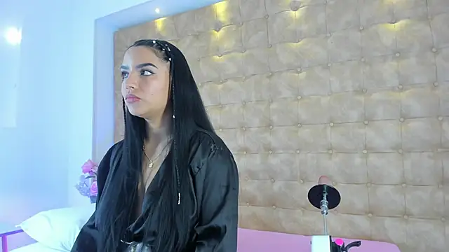 ariana morelly online show from April 16, 12:17 pm