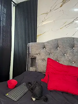 Bunny fire online show from March 28, 7:35 pm