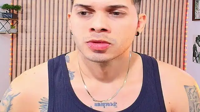 johan speitzer online show from April 4, 12:53 am