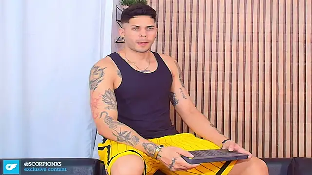 johan speitzer online show from April 11, 12:15 am