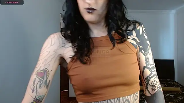 VelvetVal  online show from April 16, 3:02 pm