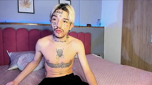 MidnightSinners online show from April 14, 2:17 am