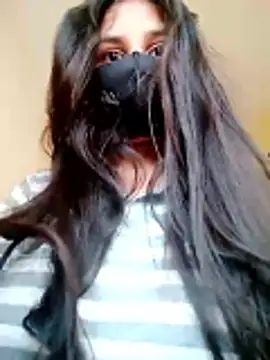 Divya3107 online show from April 18, 2:48 am