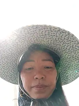 Yellow-pink online show from April 21, 2:51 am