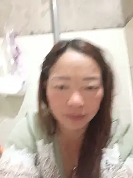 Snapshot of Yellow-pink chatting on June 2, 9:06 pm Yellow-pink online show from June 2, 9:06 pm
