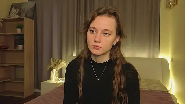 RubieHeiser online show from March 19, 8:18 am