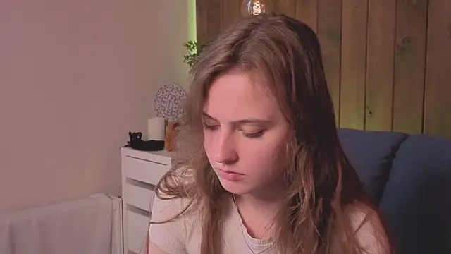 RubieHeiser online show from April 18, 11:58 am