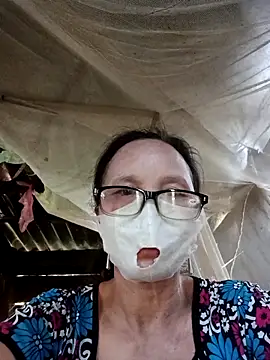 Tina6886 online show from April 8, 8:25 am