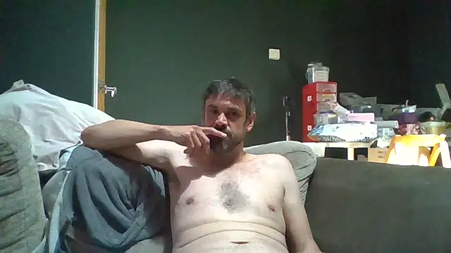 Snapshot of tall_dark_handsome chatting on June 25, 6:23 pm tall dark handsome online show from June 25, 6:23 pm