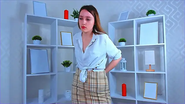 EsterCristofori online show from March 27, 1:55 am