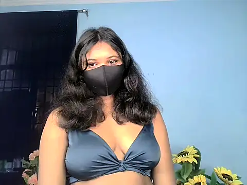 KASHISH SINGH  online show from March 22, 9:23 am