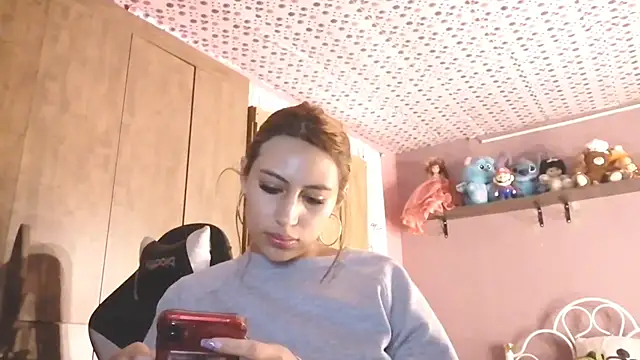 Ashley7811 online show from April 7, 2:56 am