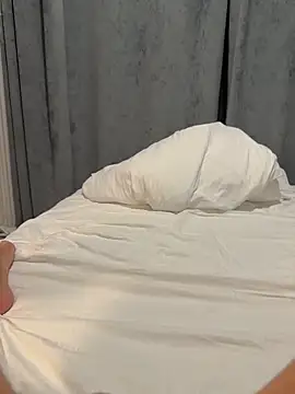 Julia and the cock online show from April 16, 7:25 pm