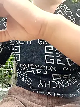 Rosie-LoveU online show from April 11, 12:26 am