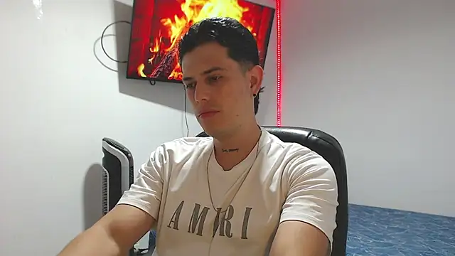 JUAN CAMILOXXX online show from April 10, 4:17 am