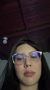 Snapshot of Cloebennet013 chatting on May 24, 2:49 am Cloebennet013 online show from May 24, 2:49 am