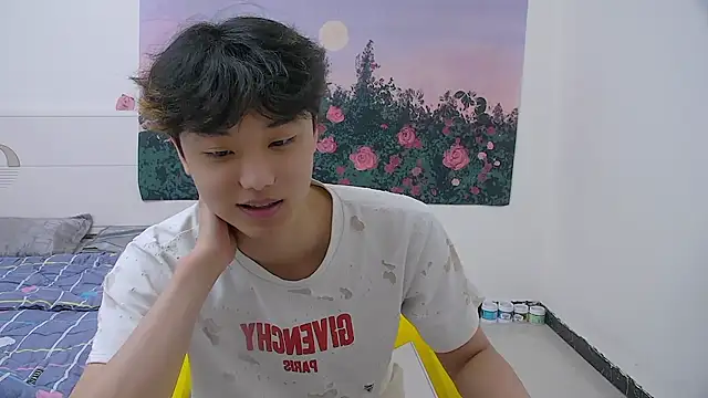 icecream-002 online show from April 24, 3:42 am