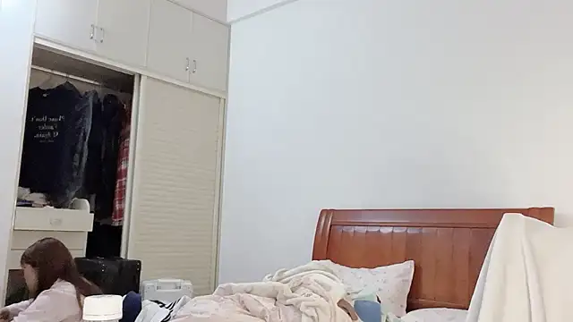 D-Dandan online show from April 8, 5:35 pm