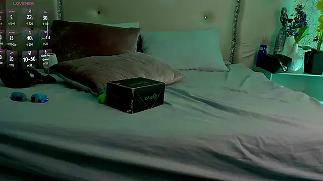 ThomasThundr online show from March 24, 1:54 am