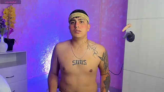 ThomasThundr online show from March 27, 5:02 am