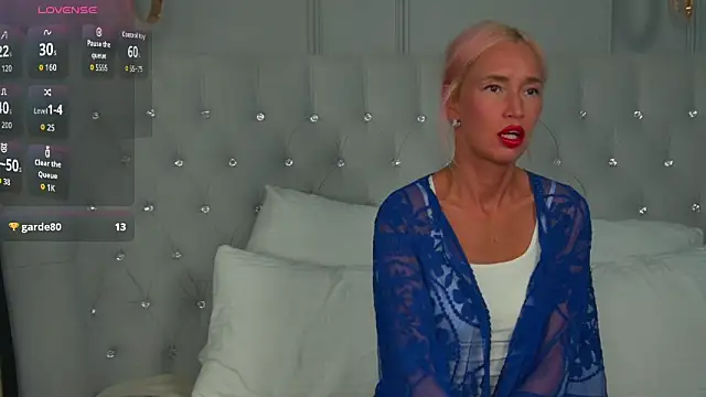 MonicaRice online show from April 11, 6:40 am