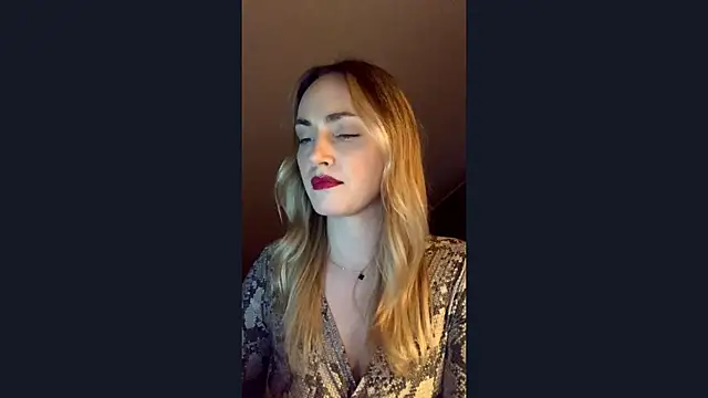 ScarlettSensitive online show from March 11, 4:13 pm