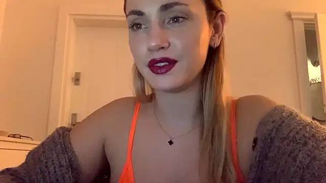 ScarlettSensitive online show from March 13, 3:18 pm