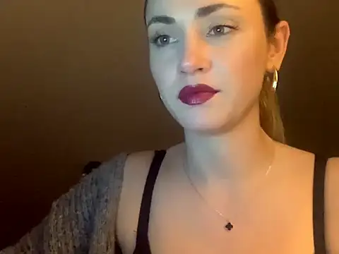 ScarlettSensitive online show from March 22, 9:07 pm