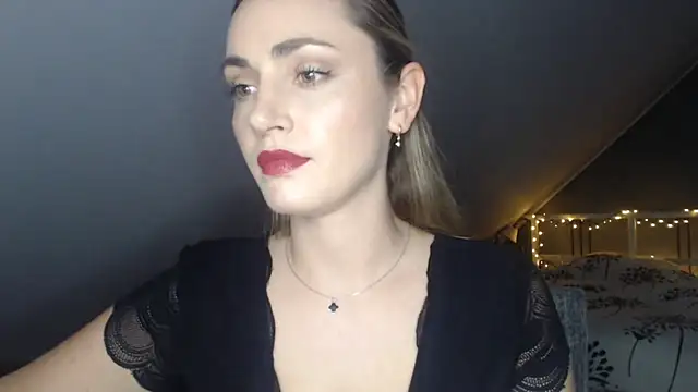 Snapshot of ScarlettSensitive chatting on May 30, 2:25 pm ScarlettSensitive online show from May 30, 2:25 pm