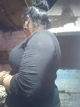 Snapshot of Delhi_Patola chatting on July 13, 6:55 pm Delhi Patola online show from July 13, 6:55 pm