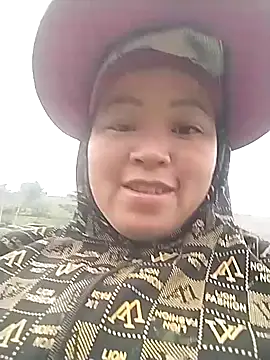 Min-in online show from April 22, 9:01 am