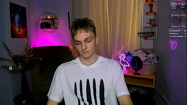 john lik online show from April 15, 12:23 pm