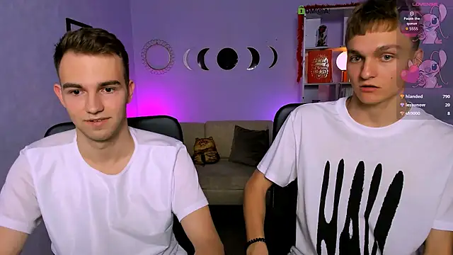 john lik online show from April 17, 7:39 pm