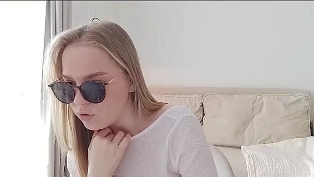 LittleForestELF2 online show from April 8, 7:41 am