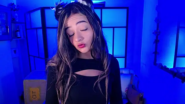Snapshot of Catalina_soul chatting on June 6, 1:38 pm Catalina soul online show from June 6, 1:38 pm