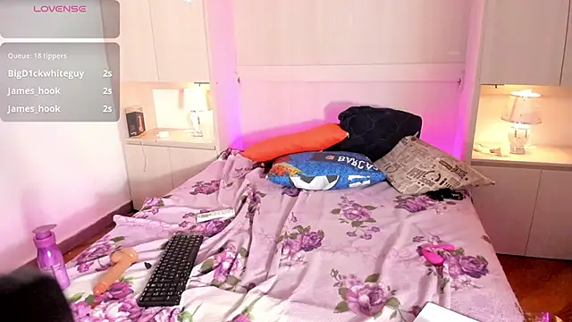 AvaJamess online show from March 28, 8:03 am