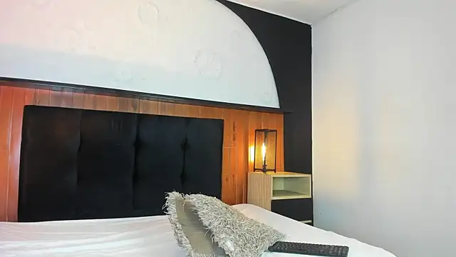 Skinny Mac online show from March 27, 1:11 pm