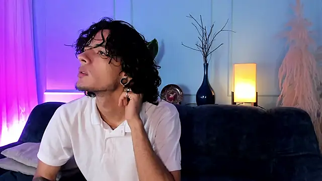 Skinny Mac online show from March 29, 12:49 pm