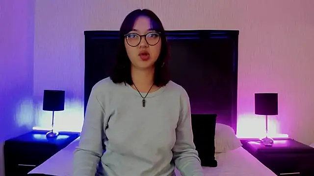 LilithBluum online show from April 4, 11:51 am